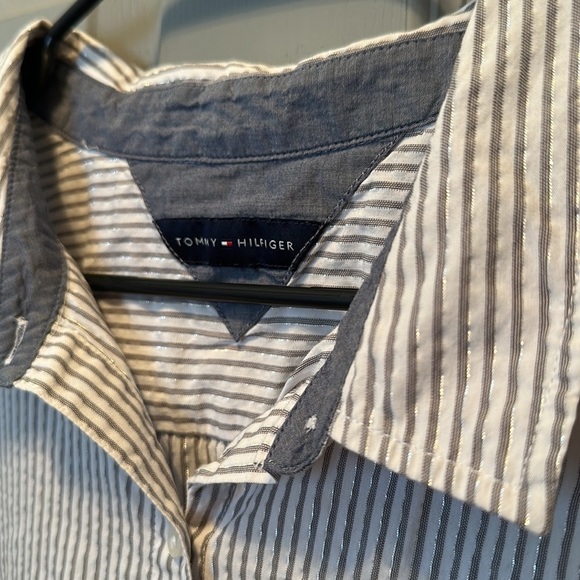 Tommy Hilfiger Button Down - Picture 2 of 7